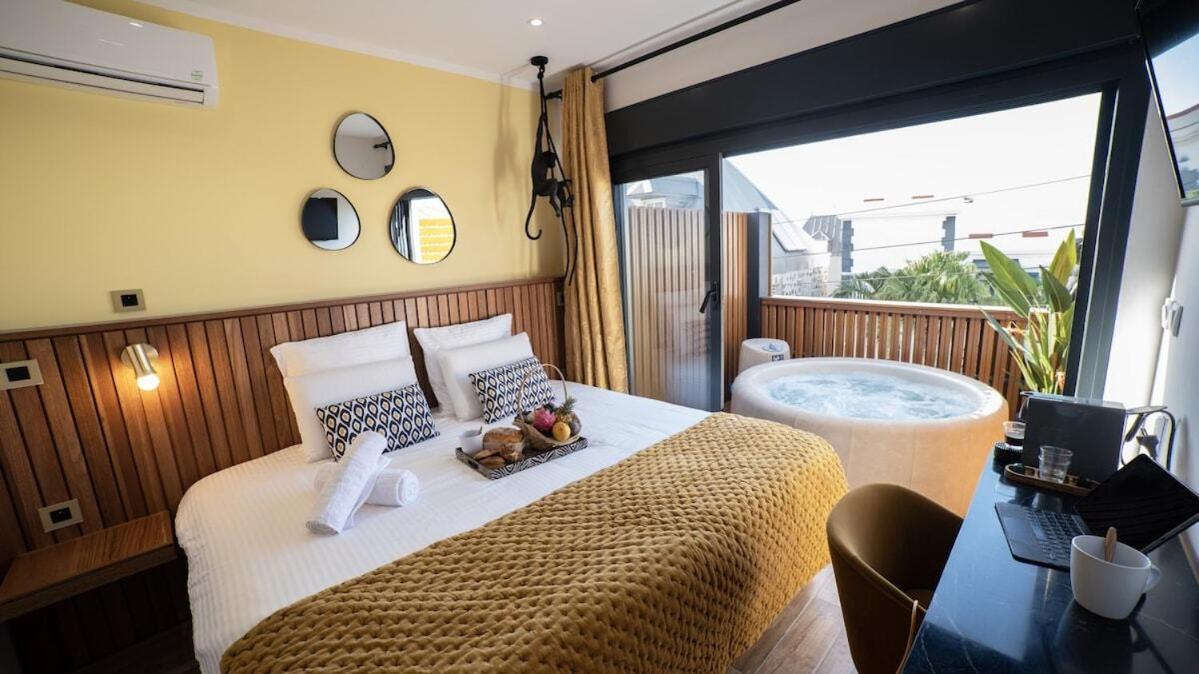 Maison Le Patio Jacuzzi Saint-Denis Exteriör bild
